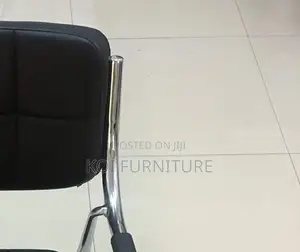 Office Chairs; Model PDX Armed Black Metallic Office Catallina Chairs