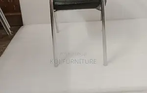 Office Chairs; Model PDX Armed Black Metallic Office Catallina Chairs
