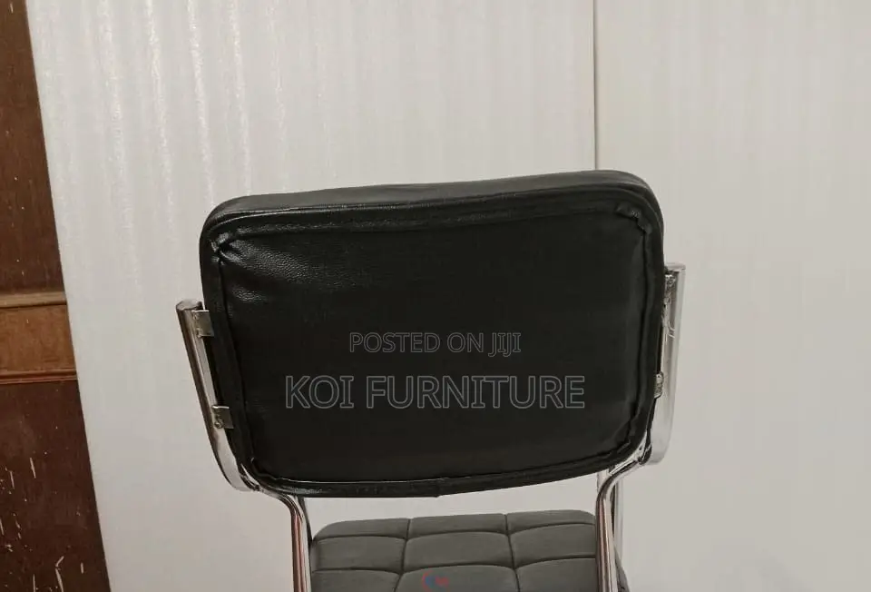 Office Chairs; Model PDX Armed Black Metallic Office Catallina Chairs