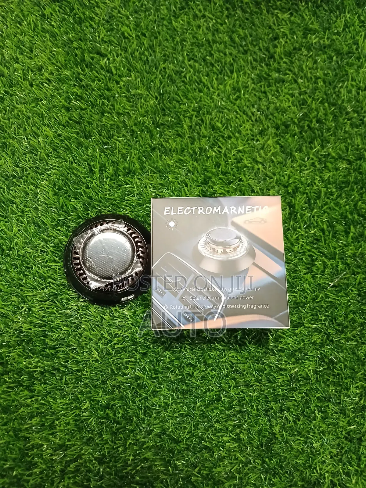 Ufo Electromagnetic Solar Car Airfreshener–Rotating Aromatherapy