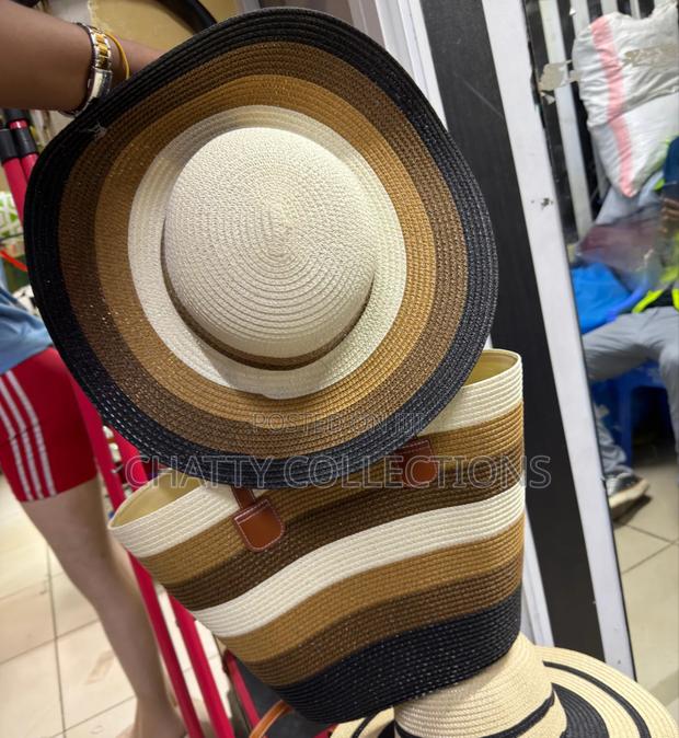 2 in 1 Four Tone Beige Black Stripe Beach Bag With Matching Hat - main view