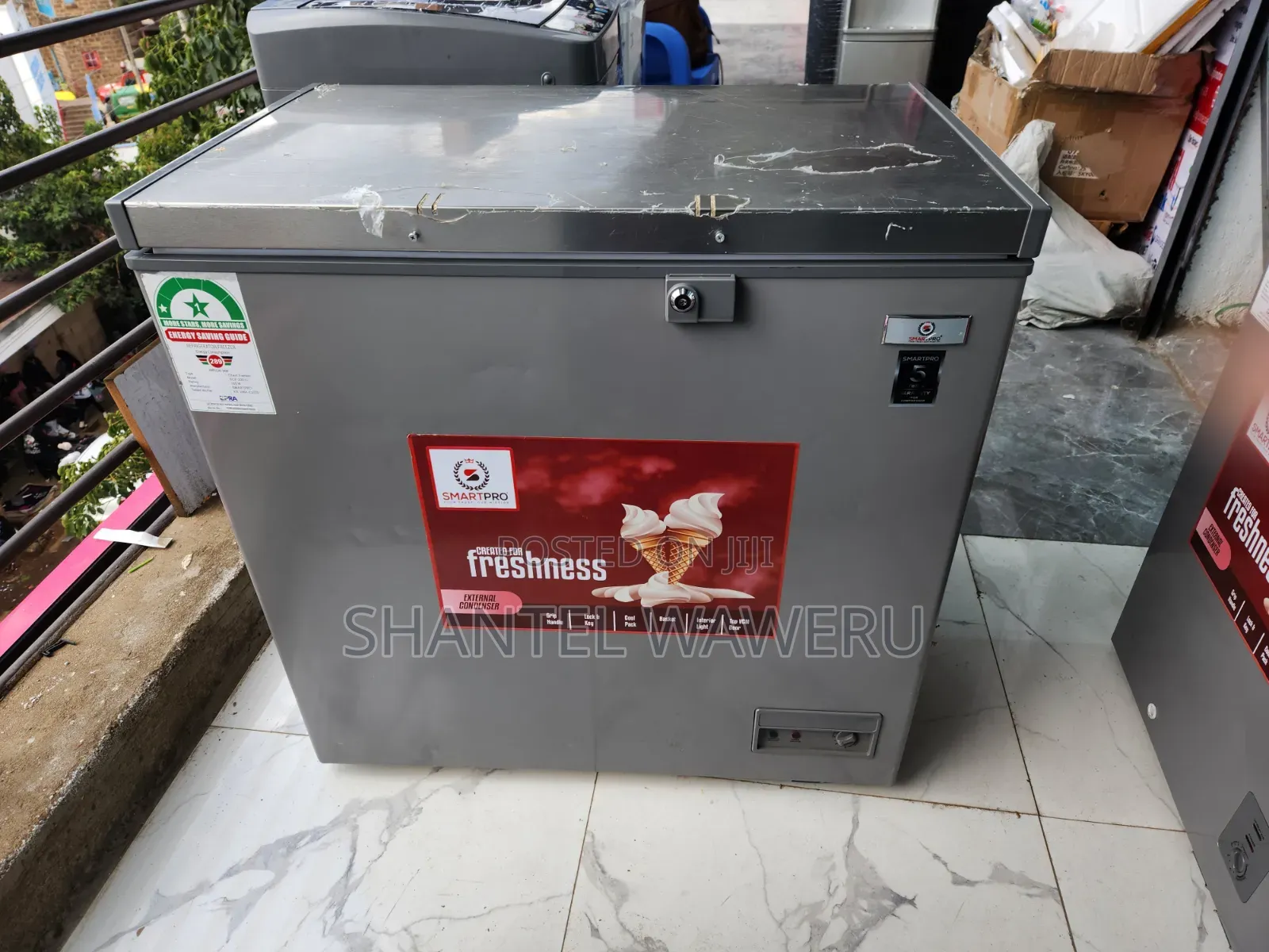 Deepfreezer 200litres