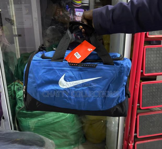 Blue and Black Unisex Nike Stylish Sports Duffle Bags / Gym Bags - thumbnail 2