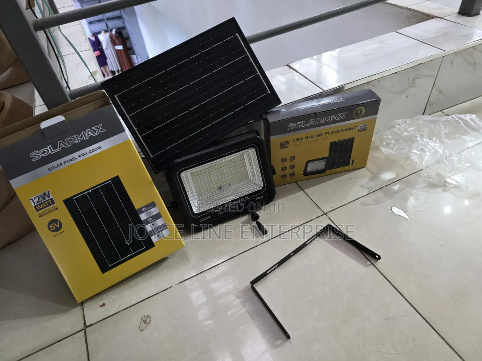 200w Solar Max Floodlight