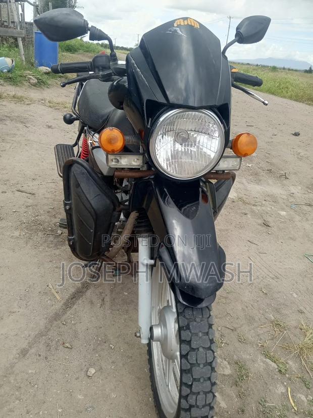 TVS HLX Plus ES 2022 Black - thumbnail 2