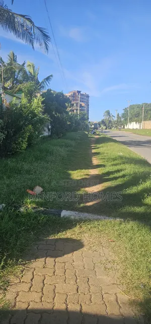 Half Acre Piece of Land on Sale 1st Avenue Nyali Mombasa