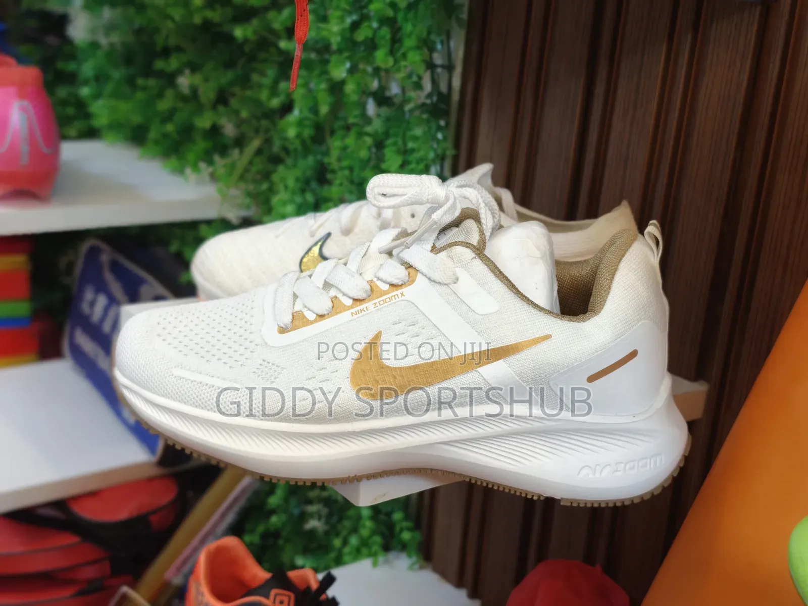 Nike Zoom White Size 38