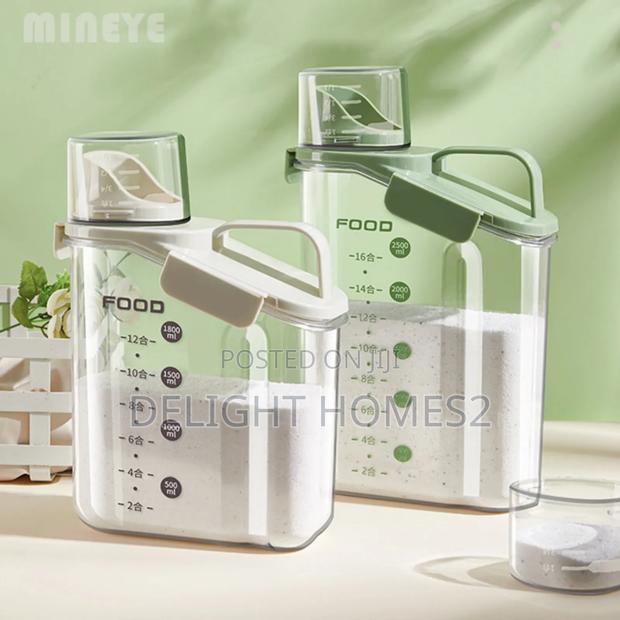 Storage Containers With Measuring Cup_la - main view