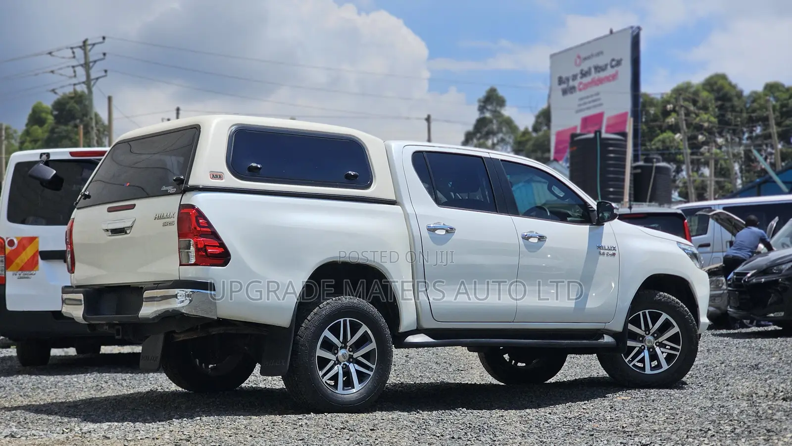 Toyota Hilux SR5 4x4 2017 White