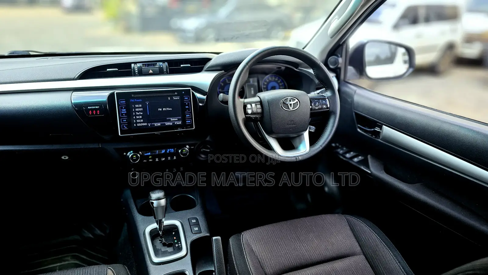 Toyota Hilux SR5 4x4 2017 White