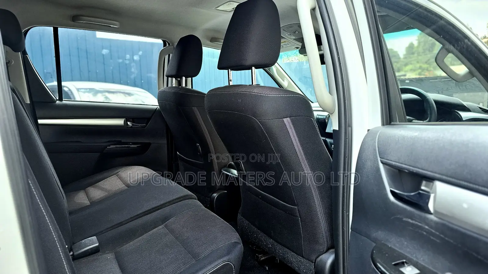 Toyota Hilux SR5 4x4 2017 White