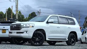 Toyota Land Cruiser 4.5 V8 TD 2018 White