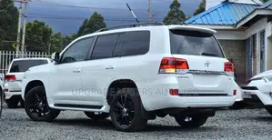 Toyota Land Cruiser 4.5 V8 TD 2018 White