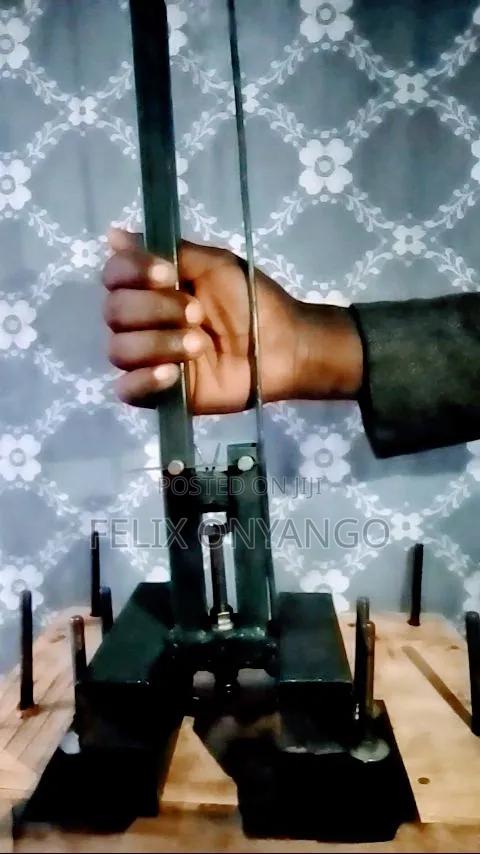 Plastic Bottle Cutter