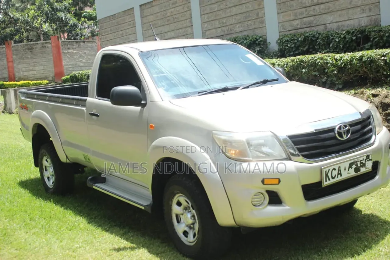 Toyota Hilux 2014 Beige