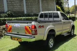 Toyota Hilux 2014 Beige