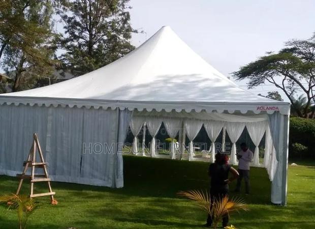 Tent10×10 B-Line Tent – Heavy-Duty Event Tent for 100 Guests