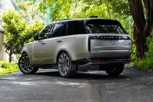 Land Rover Range Rover Vogue 2022 Gold