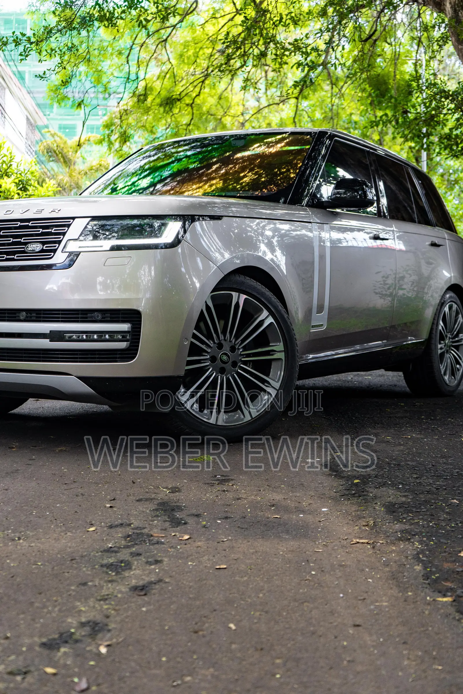 Land Rover Range Rover Vogue 2022 Gold