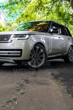 Land Rover Range Rover Vogue 2022 Gold