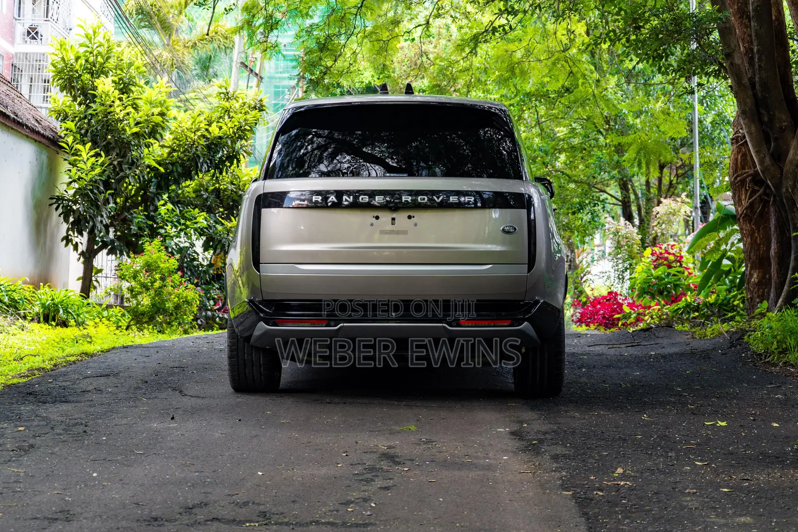 Land Rover Range Rover Vogue 2022 Gold