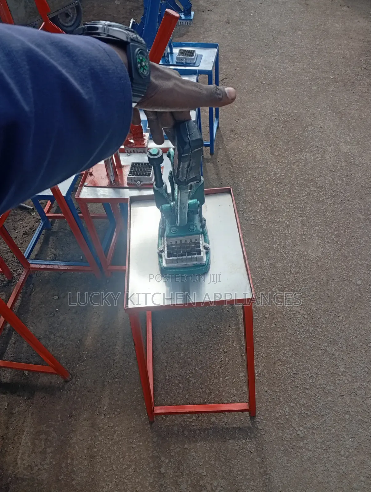 Smooth Champion Chips Cutter.