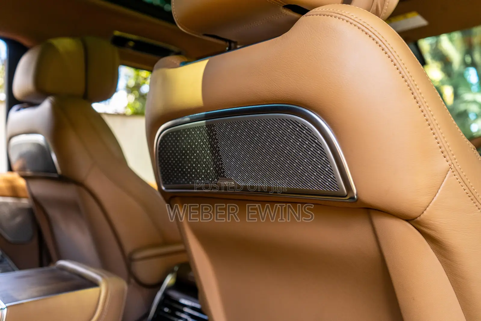 Land Rover Range Rover Vogue 2022 Gold