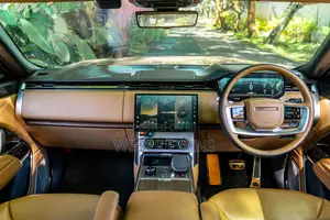 Land Rover Range Rover Vogue 2022 Gold