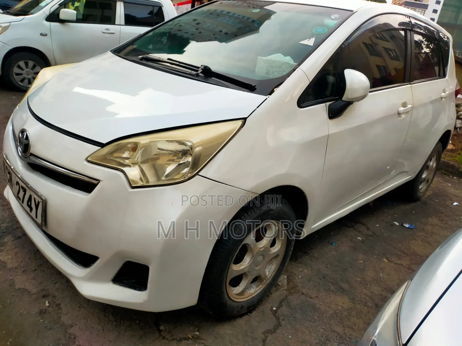 Toyota Ractis 2013 White
