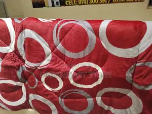 Woolen Duvet - Single 5 by 6, Breathable Fabric