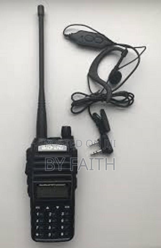 Baofeng Uv-82, a Rugged Dual-Band Handheld Transceiver Walkie Talkie