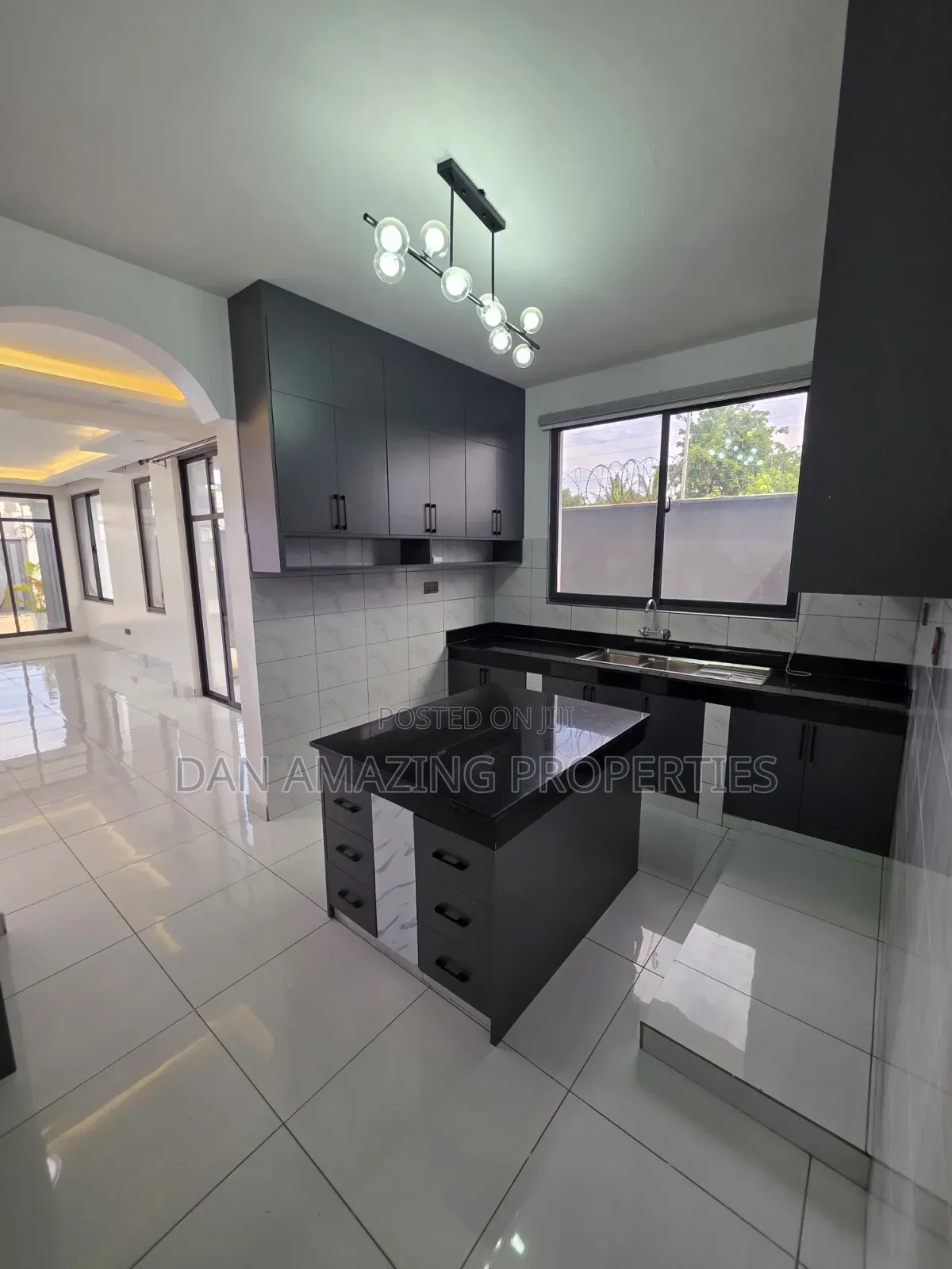 3bdrm Villa in Greenwood Plus Dsq, Mtwapa for sale