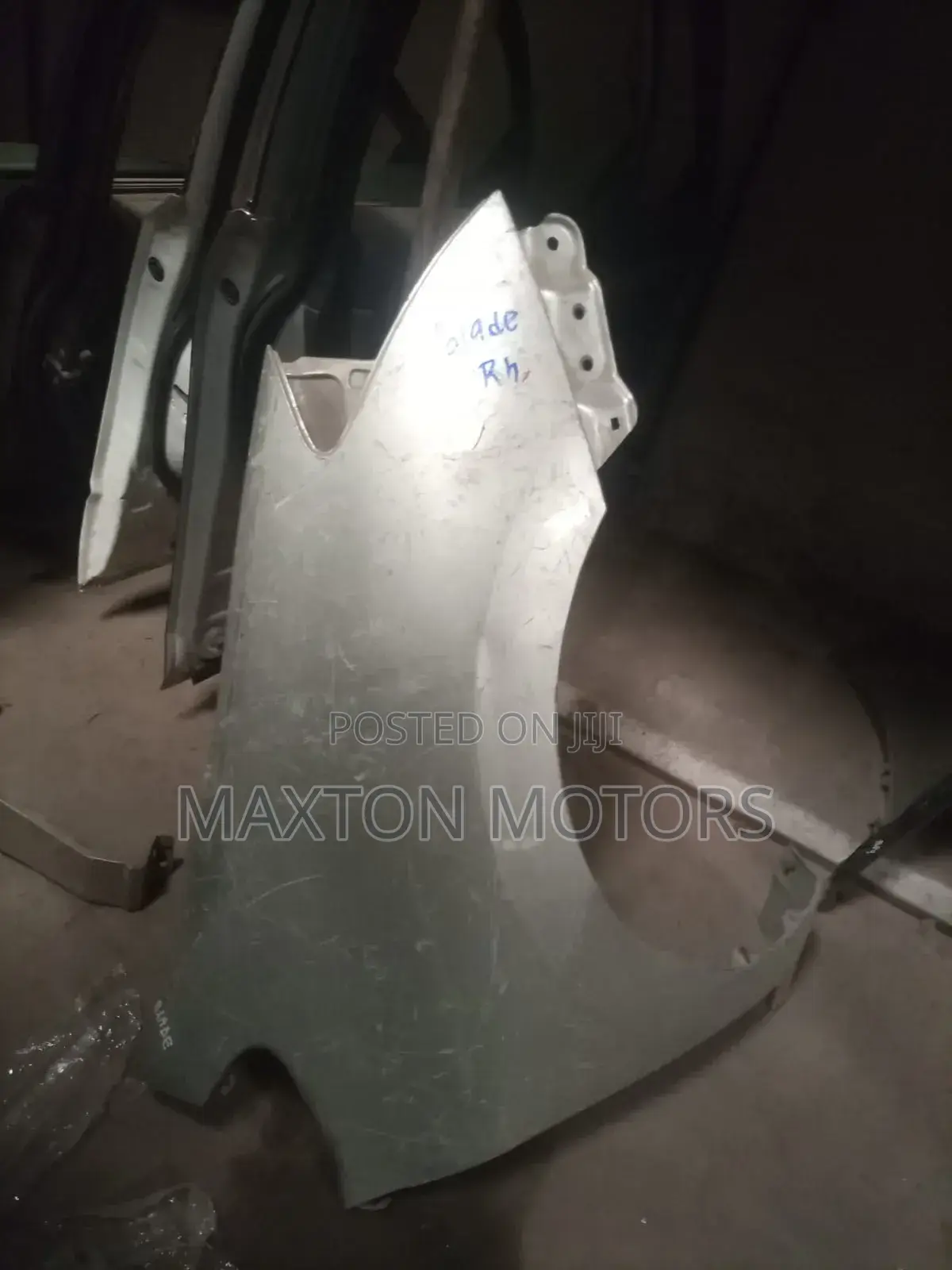 Toyota Blade Wing/Fender