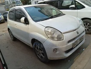 Toyota Passo 1.0 FWD 2013 White