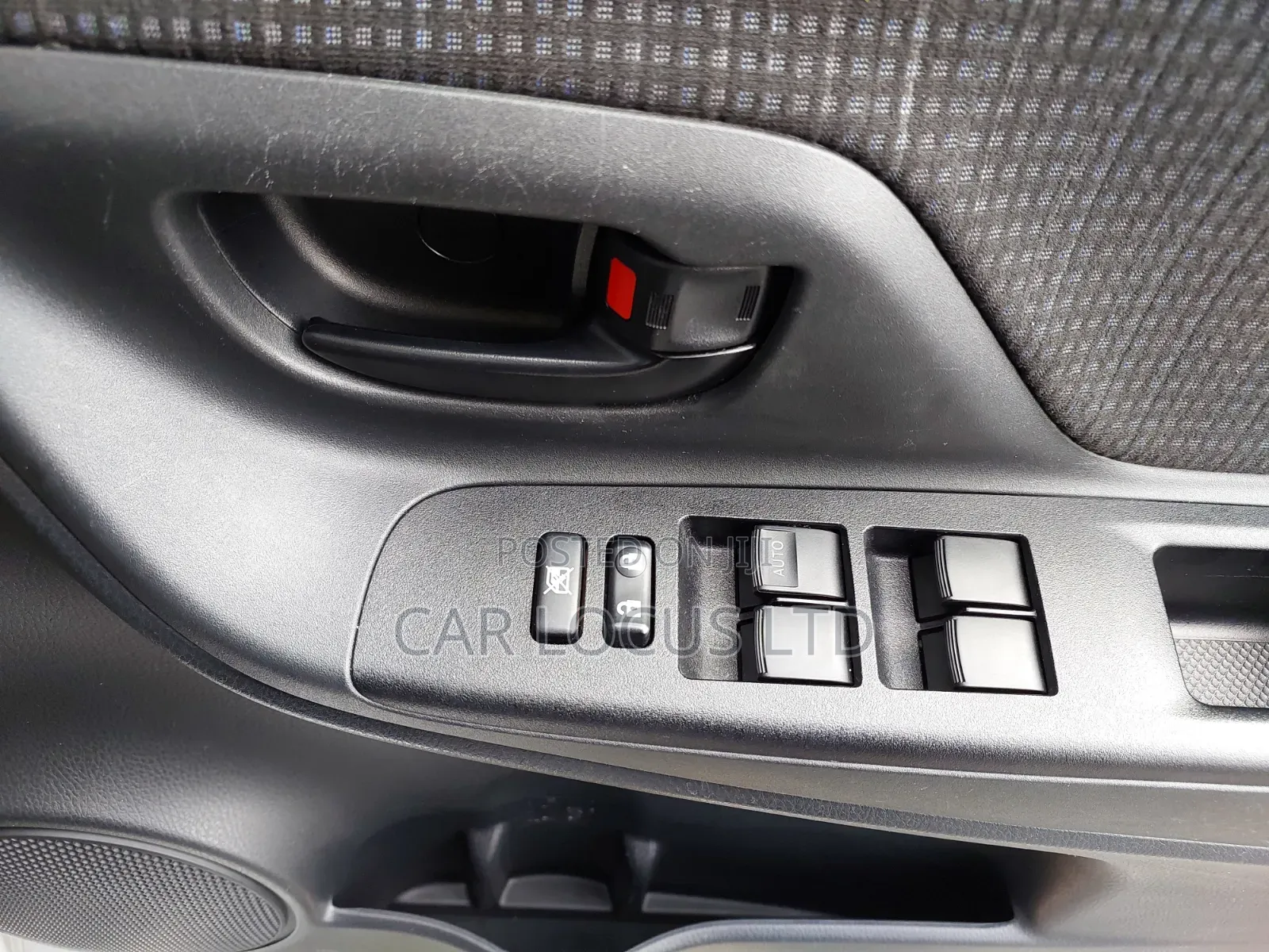 Toyota Vitz 2019 Silver