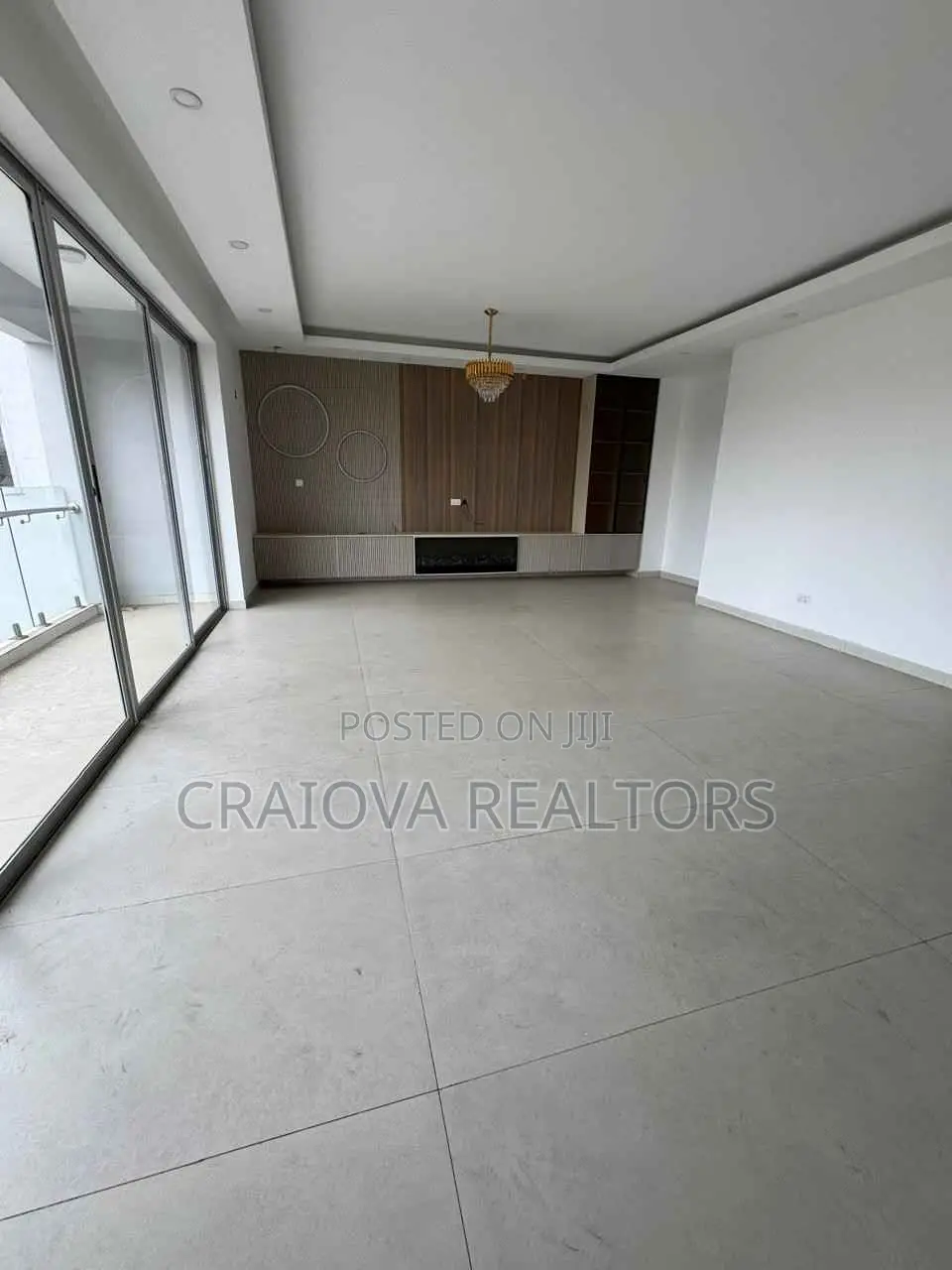 4bdrm Duplex in Spring Valley for rent