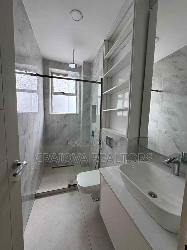 4bdrm Duplex in Spring Valley for rent - thumbnail 13