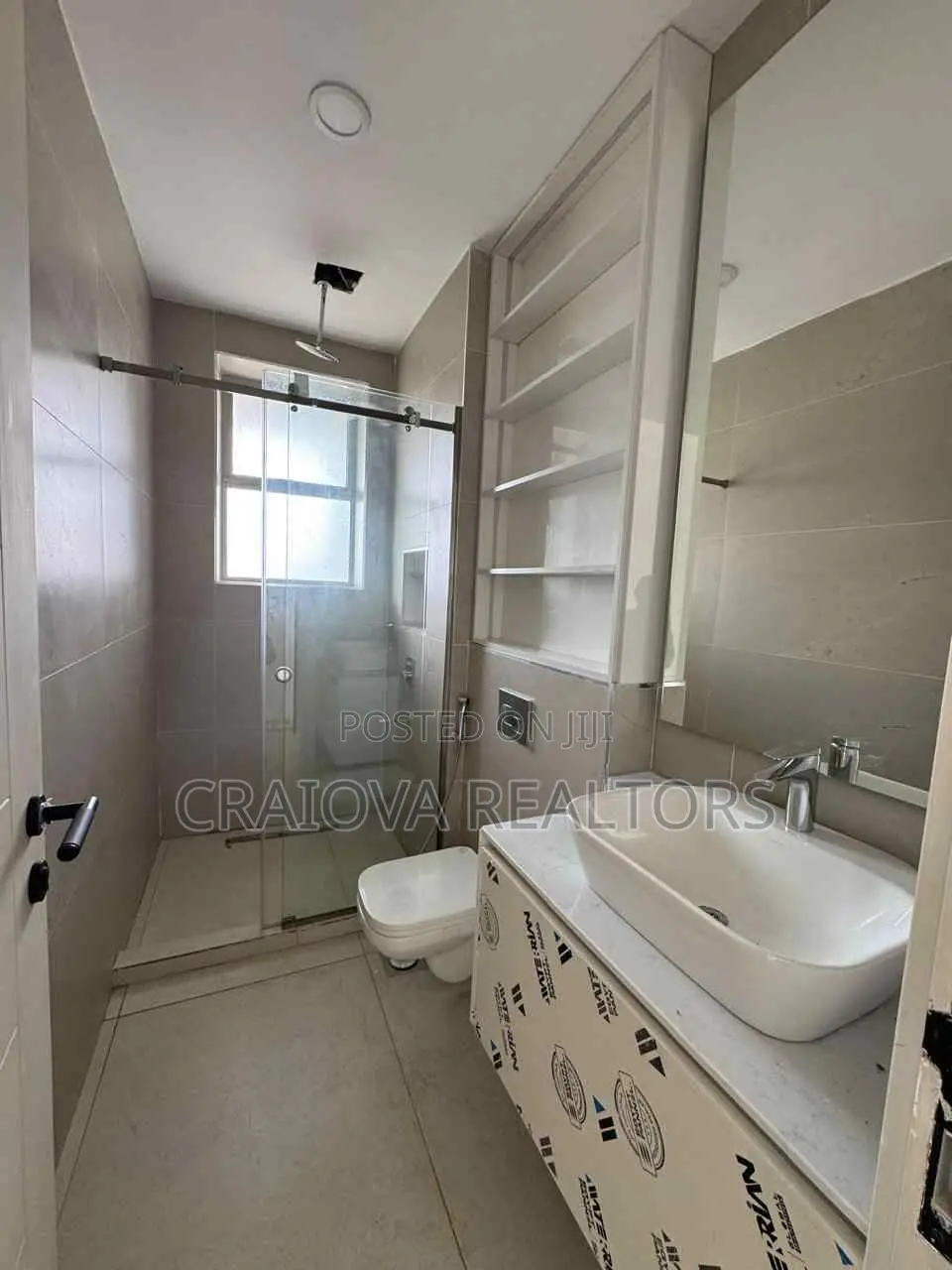 4bdrm Duplex in Spring Valley for rent