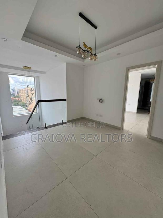4bdrm Duplex in Spring Valley for rent - thumbnail 10