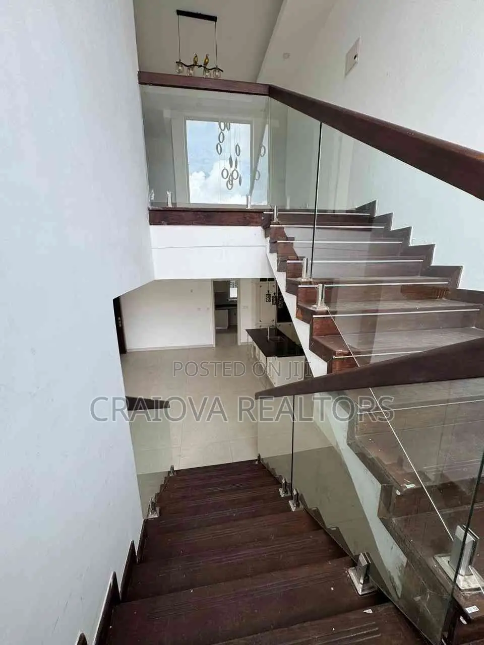 4bdrm Duplex in Spring Valley for rent
