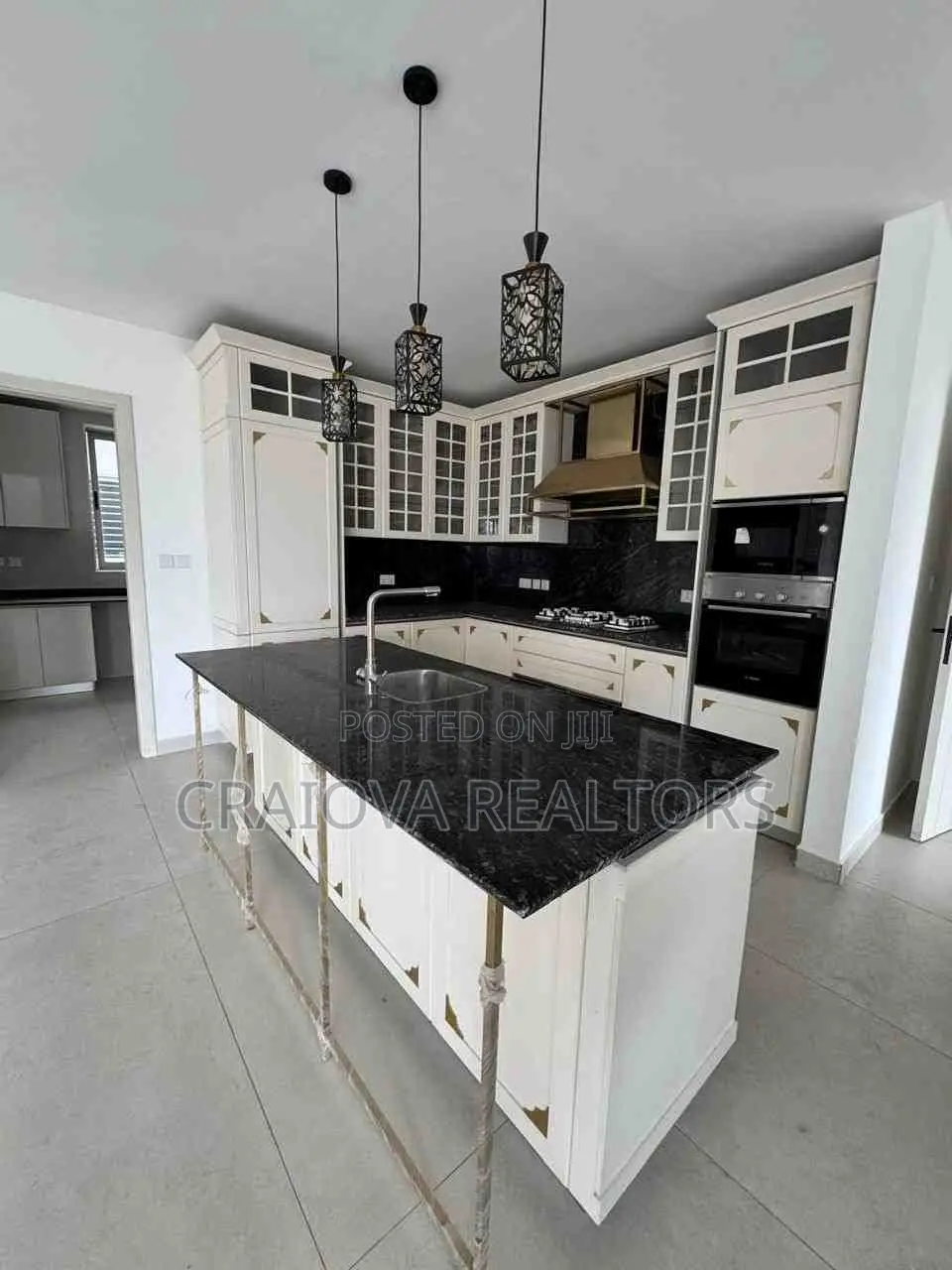 4bdrm Duplex in Spring Valley for rent