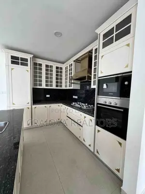 4bdrm Duplex in Spring Valley for rent