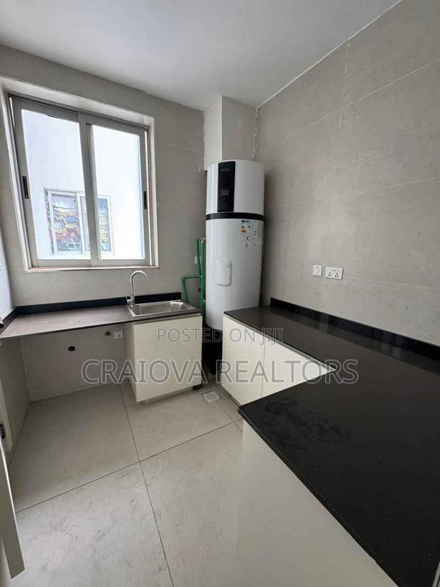 4bdrm Duplex in Spring Valley for rent - thumbnail 16