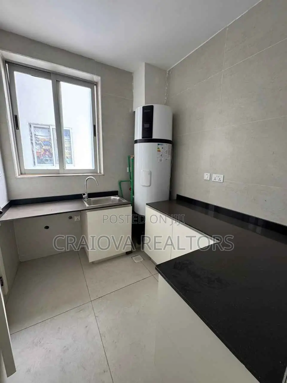 4bdrm Duplex in Spring Valley for rent