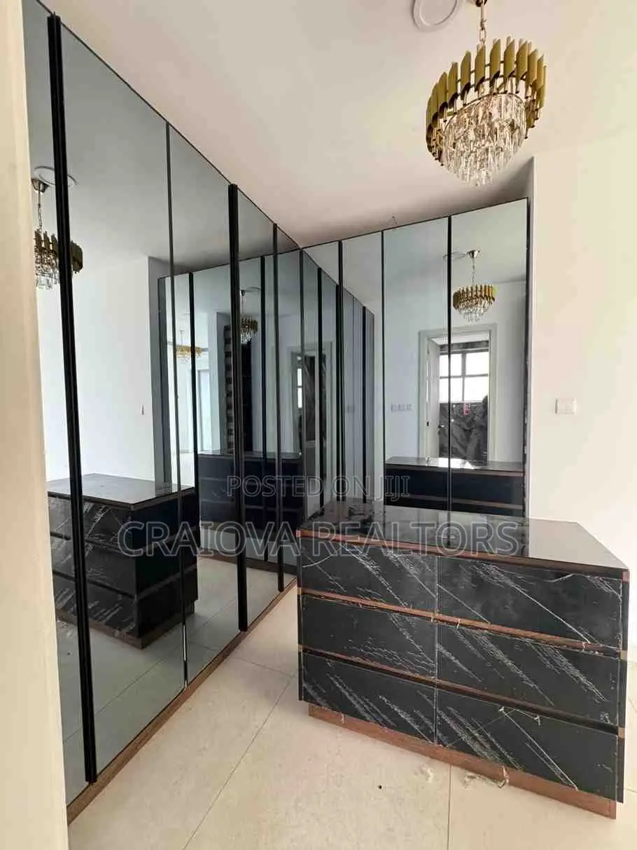 4bdrm Duplex in Spring Valley for rent