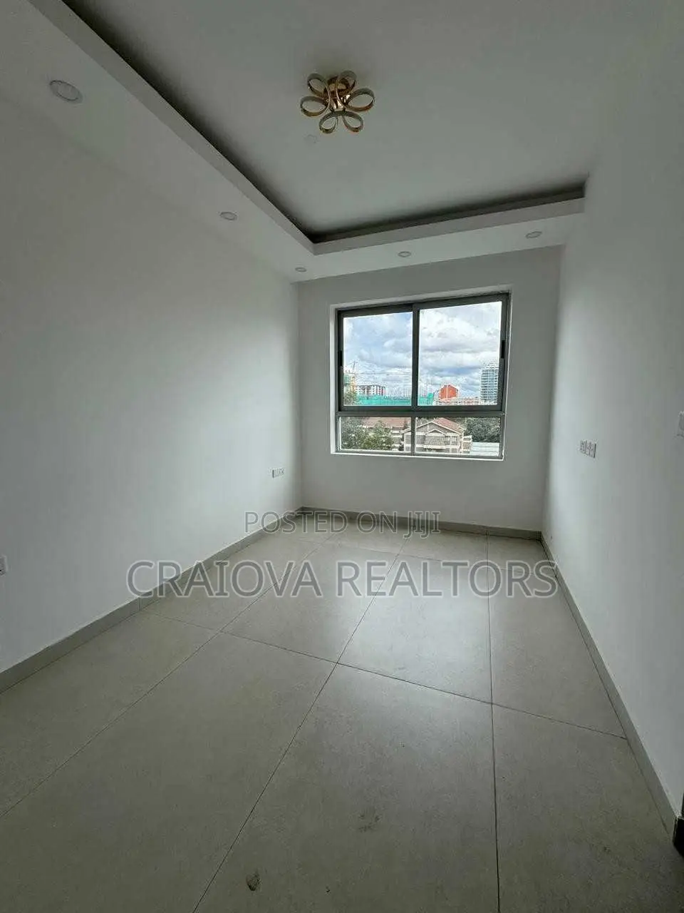 4bdrm Duplex in Spring Valley for rent