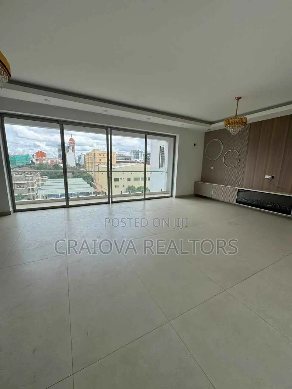 4bdrm Duplex in Spring Valley for rent