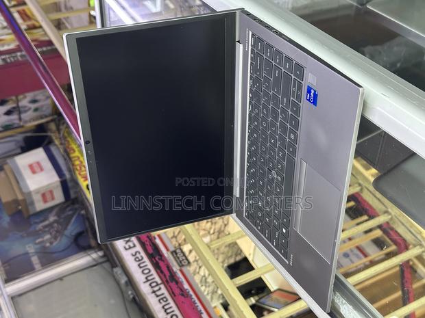 Laptop HP ZBook Firefly G8 16GB Nvidia SSD 512GB - thumbnail 3
