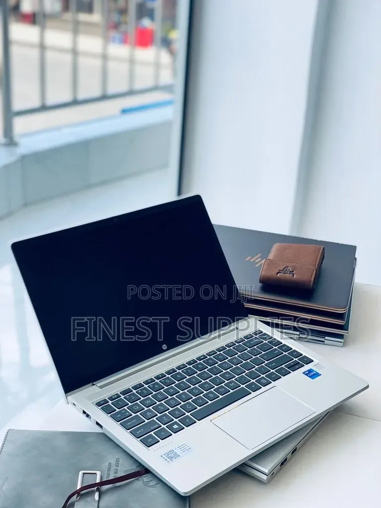 Laptop HP ProBook 440 G10 8GB Intel Core i7 SSD 256GB