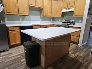 Kitchen Island vs Standard Countertop: Which Should You Prioritise?
